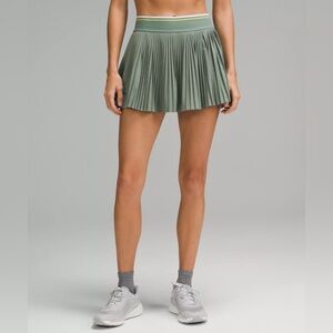 Lululemon Collegiate HR Varsity Tipping Stripe Tennis Skirt 8 *like new*